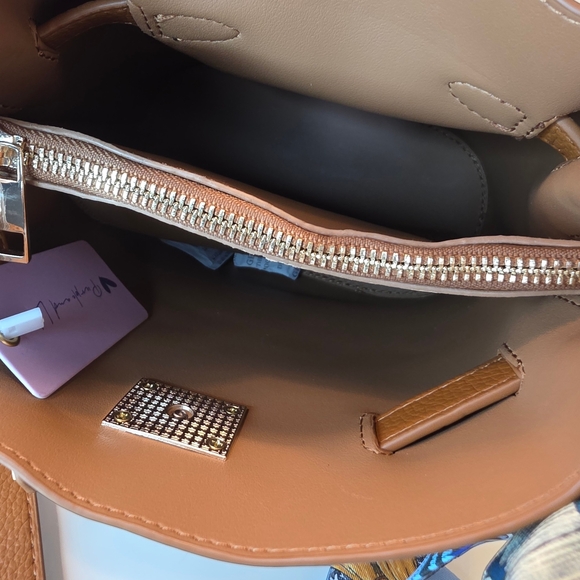 Brown Lychee Bucket with Turn-Lock, Scarf and Charm by Purple & Lilac Co.  NWT - Picture 5 of 8